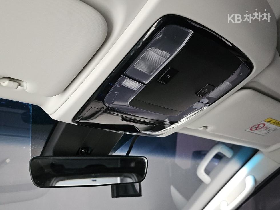 Hyundai Staria — miniaturë 16