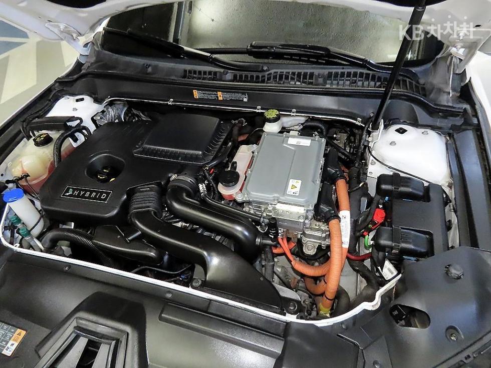 Lincoln MKZ — miniaturë 19