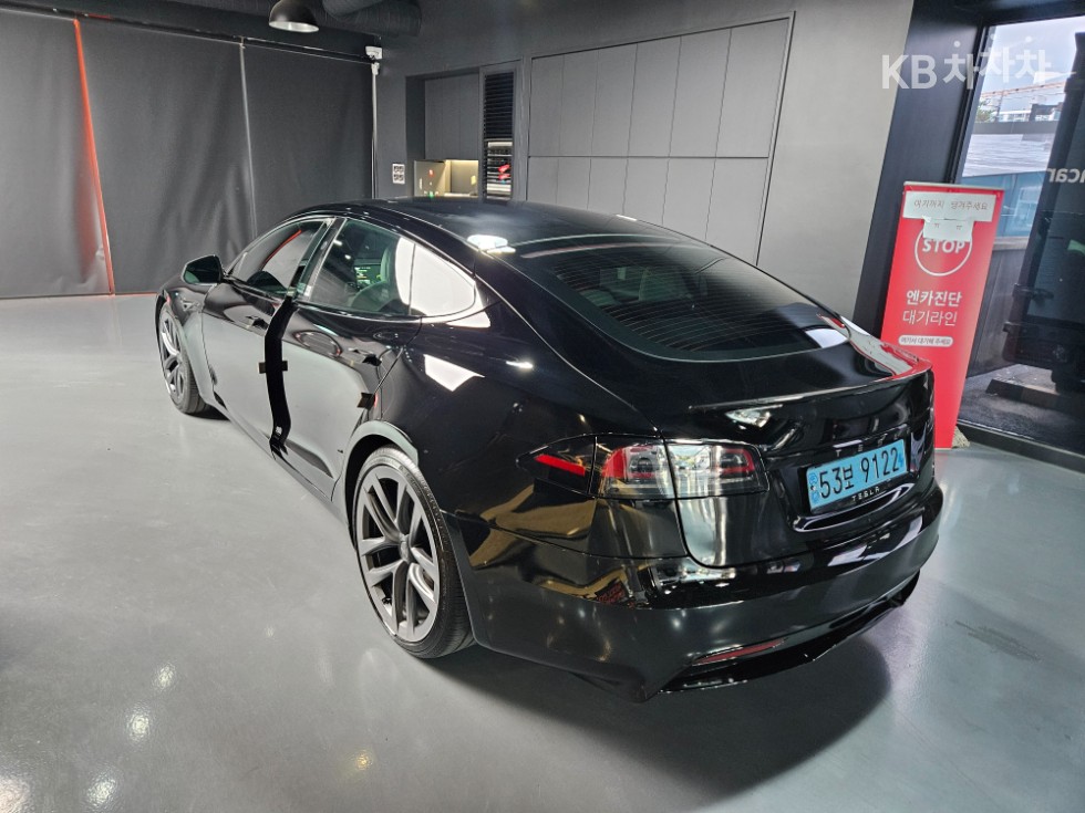 Tesla Model S — miniaturë 4
