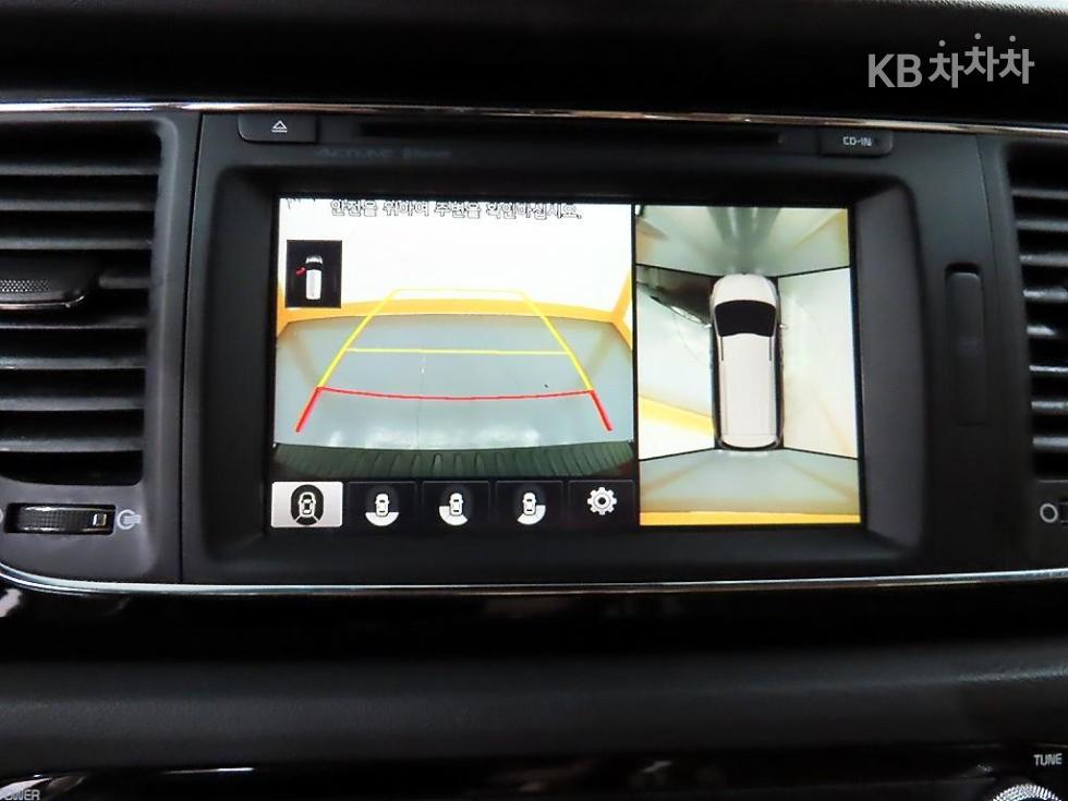 Kia Carnival — miniaturë 15