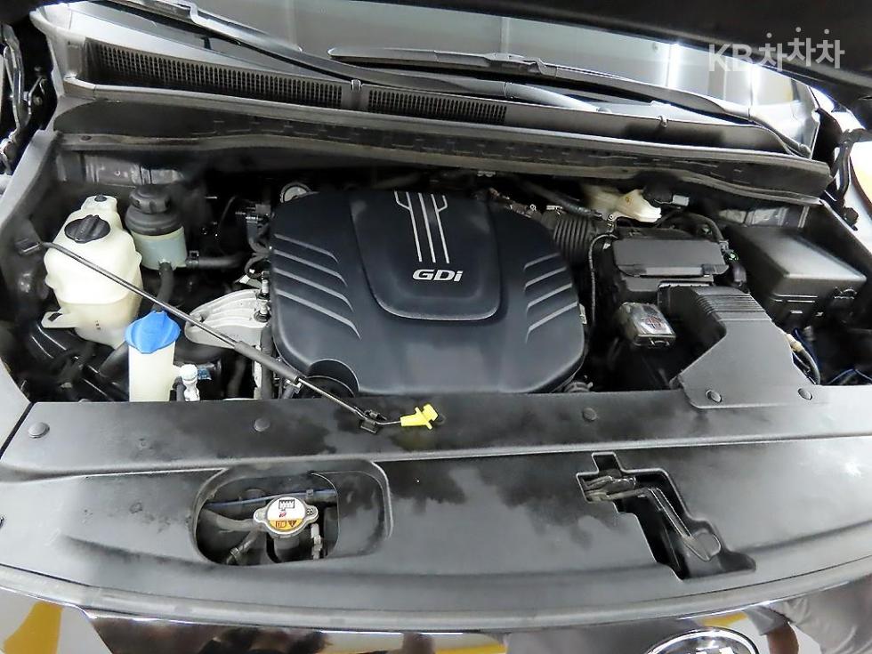 Kia Carnival — miniaturë 19