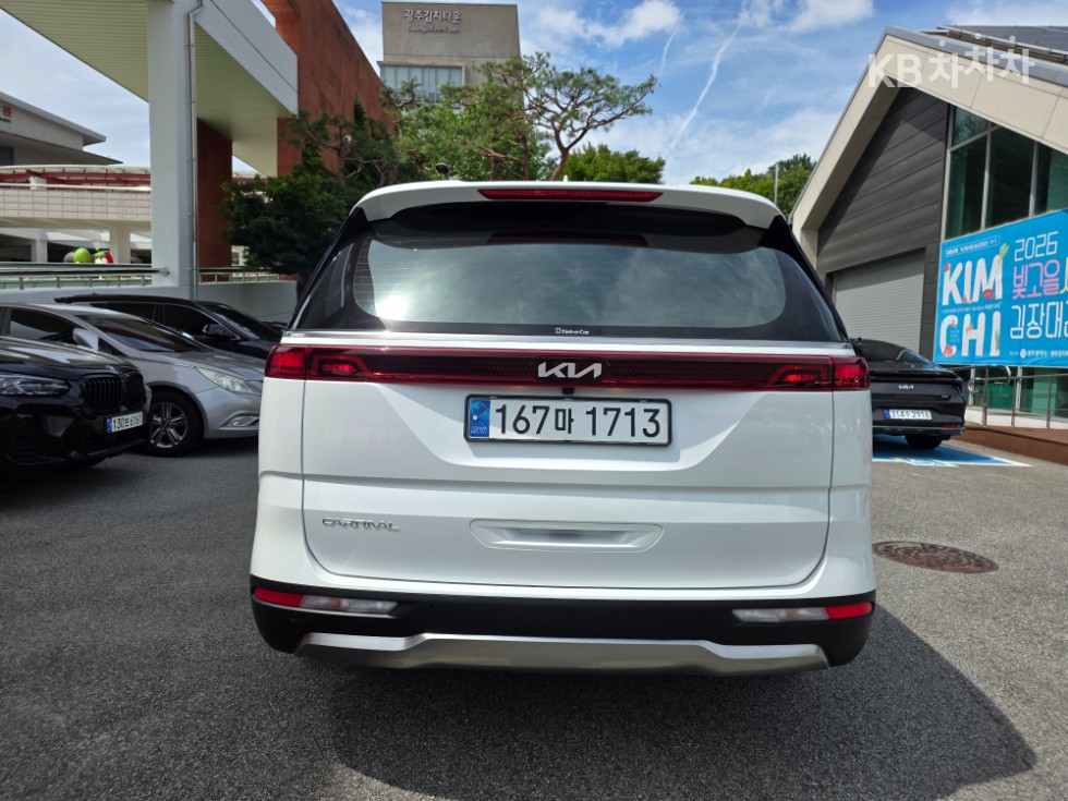Kia Carnival — miniaturë 3