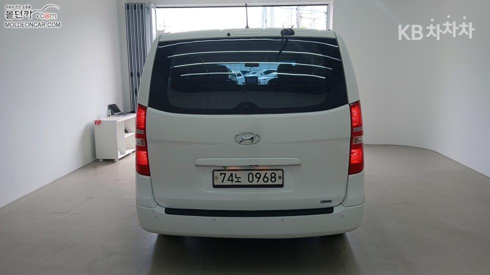 Hyundai Starex — miniaturë 4