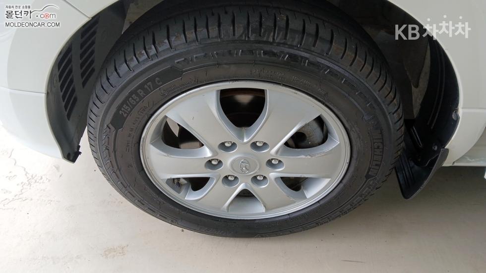 Hyundai Starex — miniaturë 6