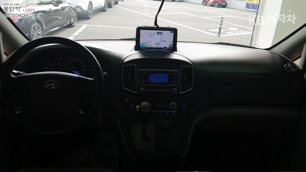 Hyundai Starex — miniaturë 7