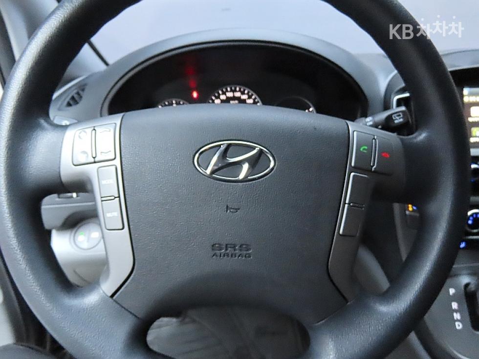 Hyundai Starex — miniaturë 18