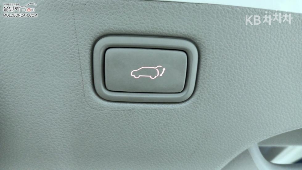 Kia Carnival — miniaturë 11