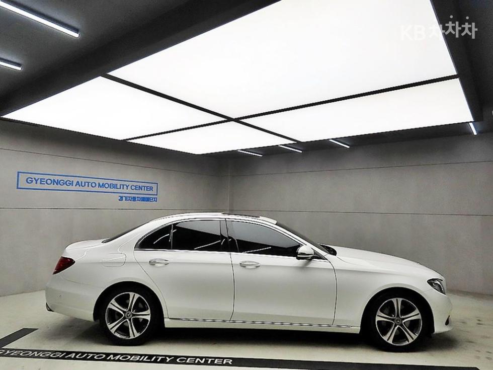 2018 Mercedes-Benz E (W213) photo