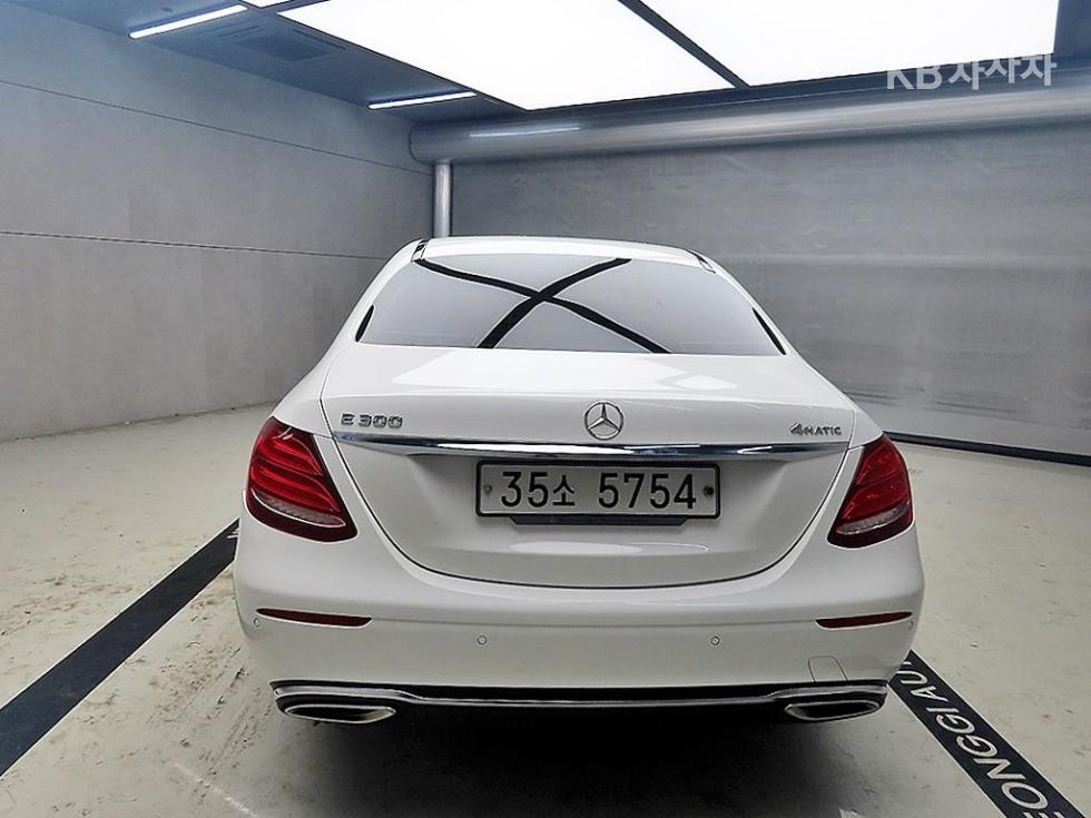 2018 Mercedes-Benz E (W213) photo