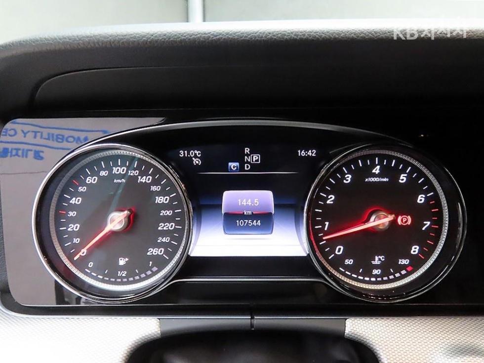 2018 Mercedes-Benz E (W213) photo