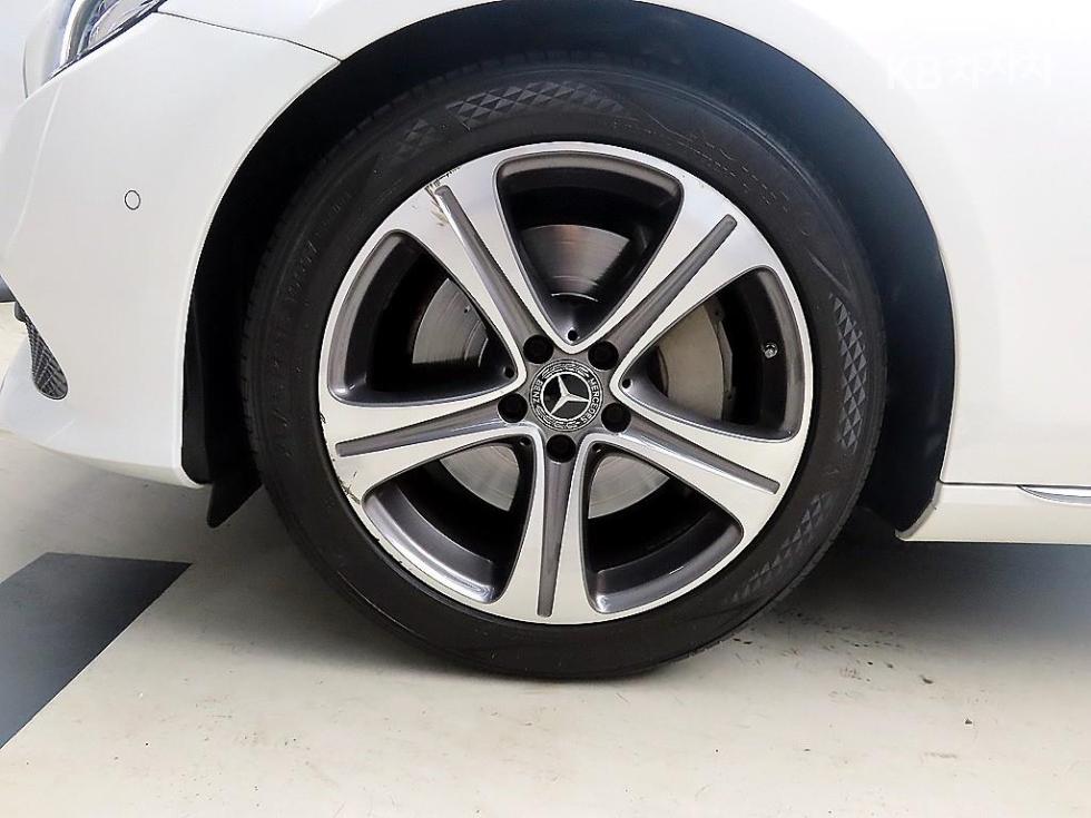 2018 Mercedes-Benz E (W213) photo