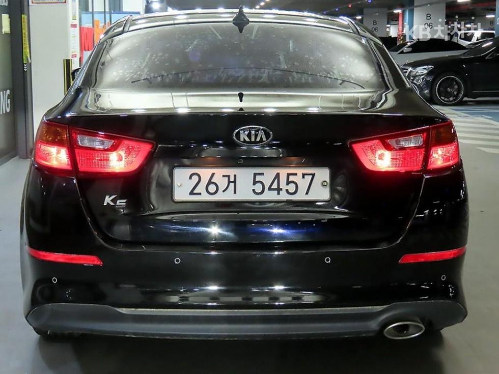 Kia K5 — miniaturë 5