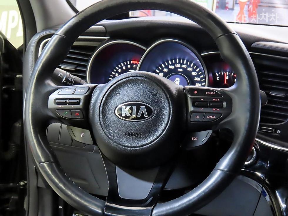 Kia K5 — miniaturë 8