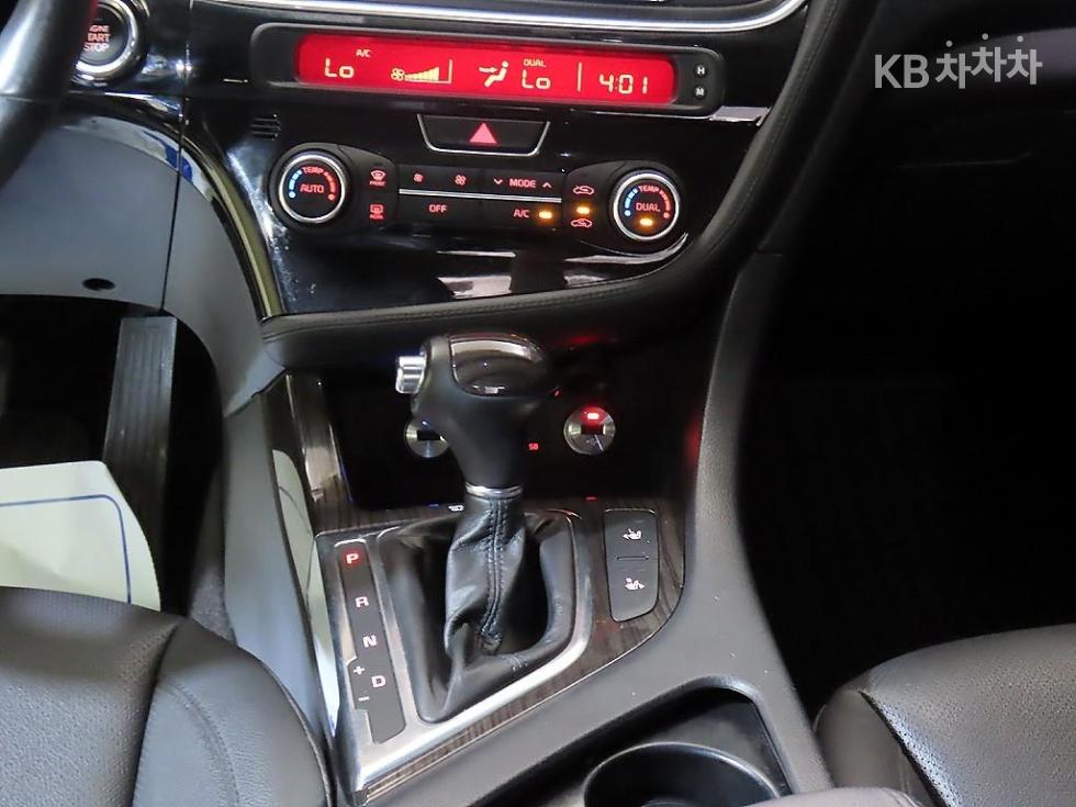 Kia K5 — miniaturë 12