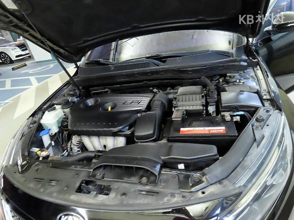 Kia K5 — miniaturë 19