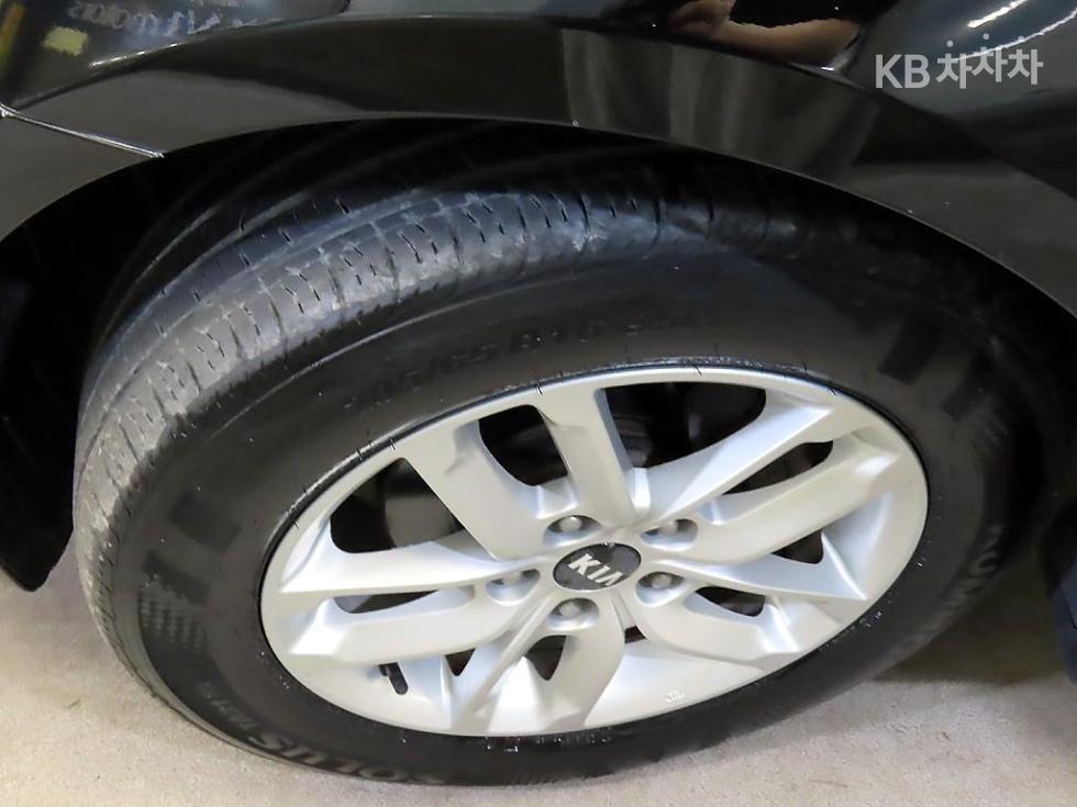 Kia K5 — miniaturë 20