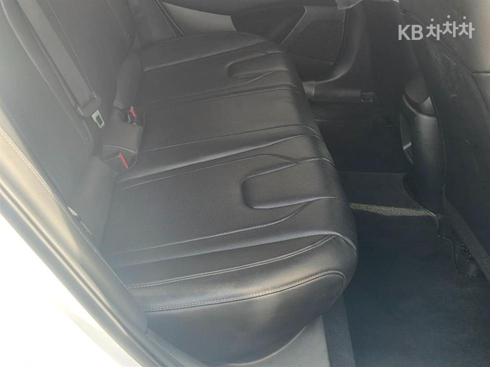 Hyundai Avante — miniaturë 8