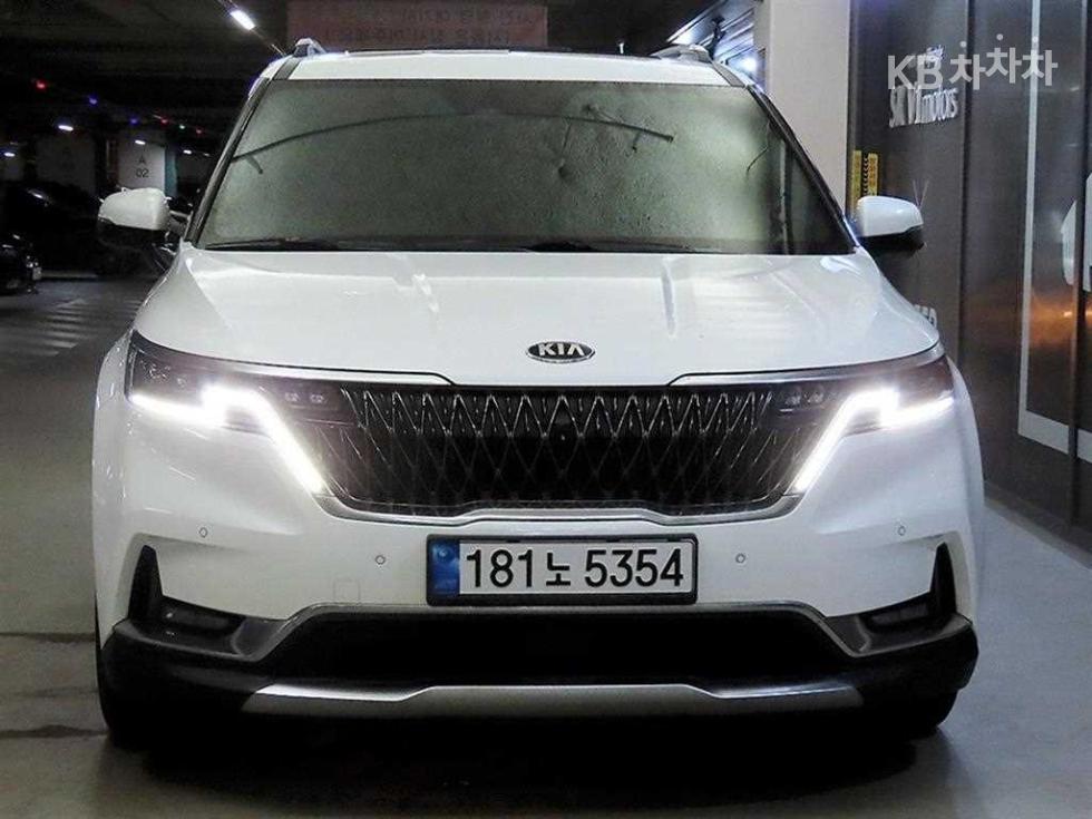 Kia Carnival — miniaturë 2