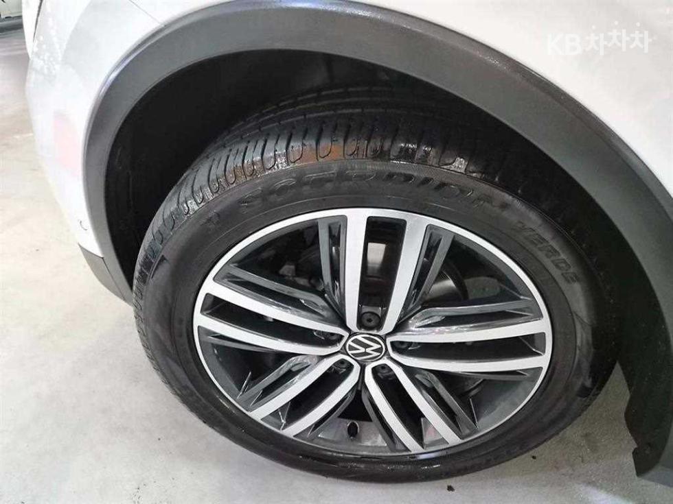 2023 Volkswagen Used Car photo