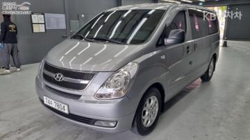 Hyundai Starex 4인승 캠핑카 — foto 1