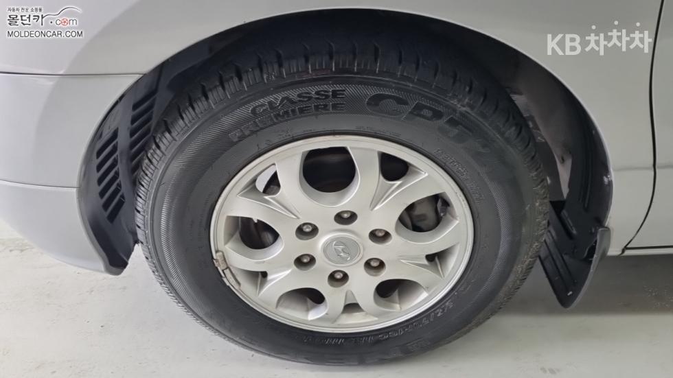 Hyundai Starex — miniaturë 6