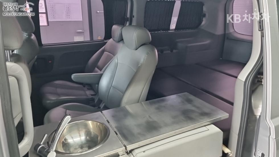 Hyundai Starex — miniaturë 10