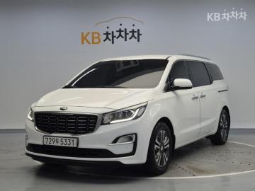 Kia Carnival 11-Seater Diesel — foto 1