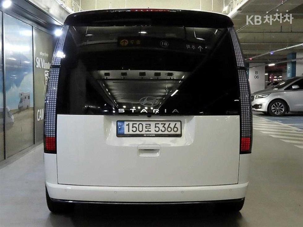 Hyundai Staria — miniaturë 5