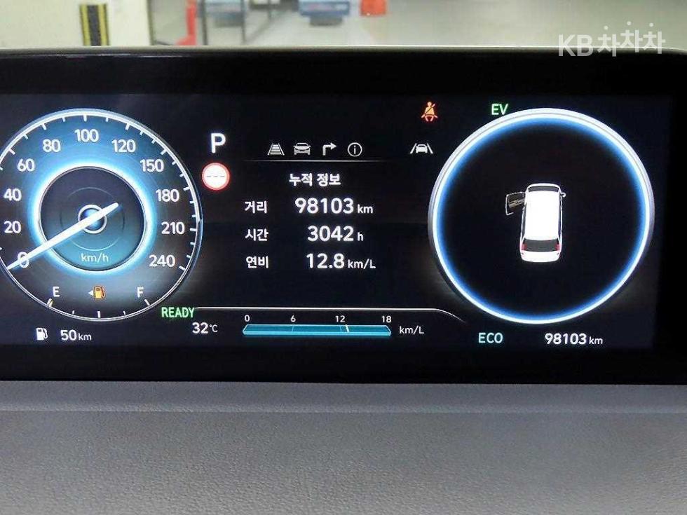 Hyundai Staria — miniaturë 9