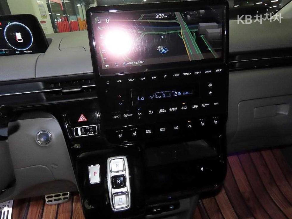 Hyundai Staria — miniaturë 11
