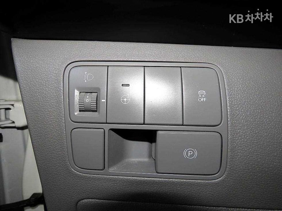 Hyundai Staria — miniaturë 13