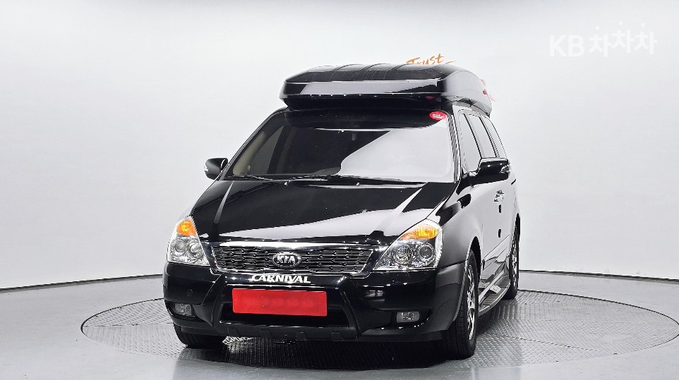 Kia Carnival — miniaturë 3