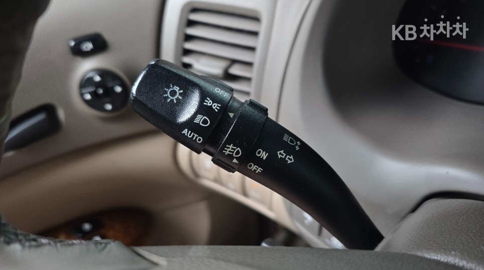 Kia Carnival — miniaturë 17