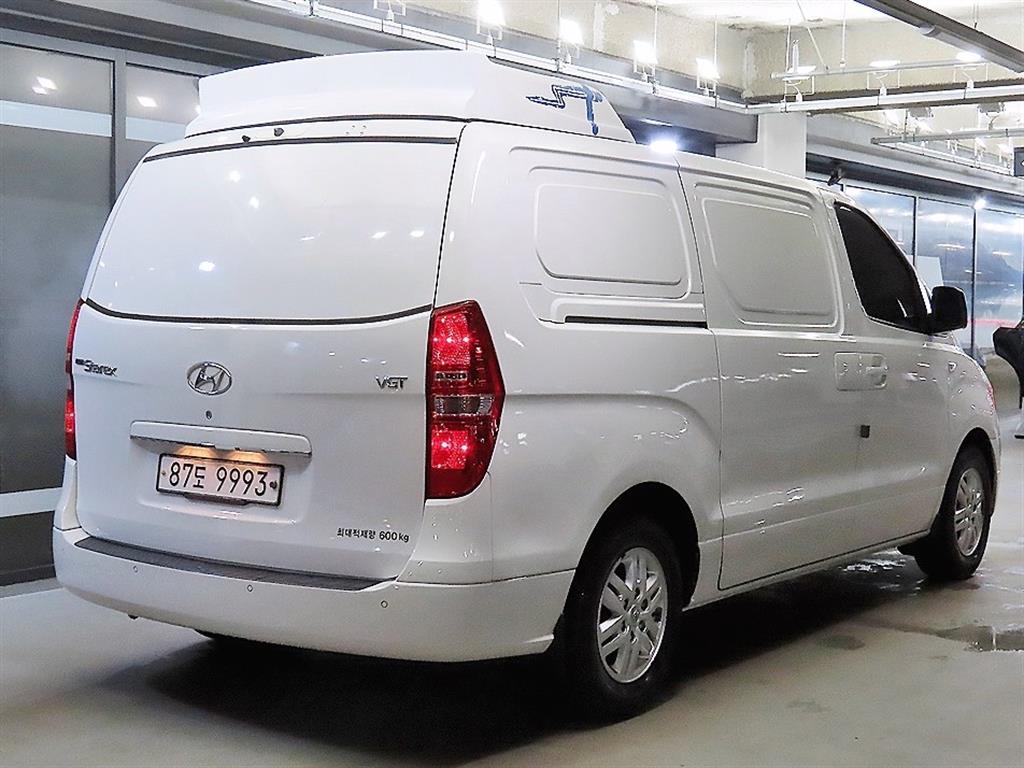 Hyundai Starex — miniaturë 4