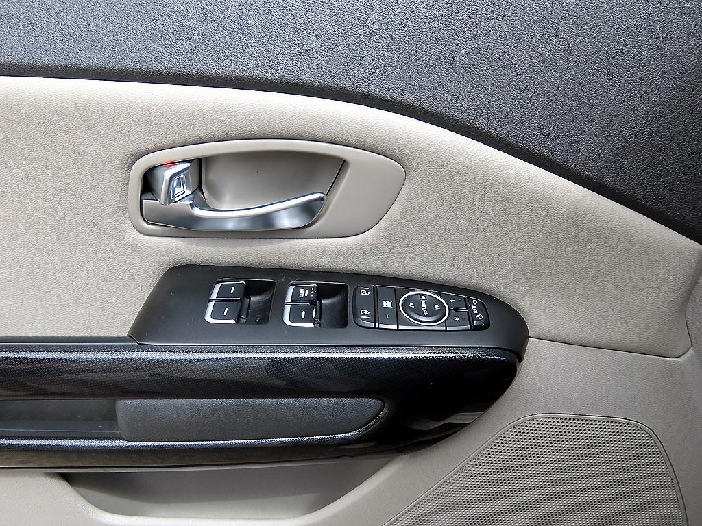 Kia Carnival — miniaturë 11