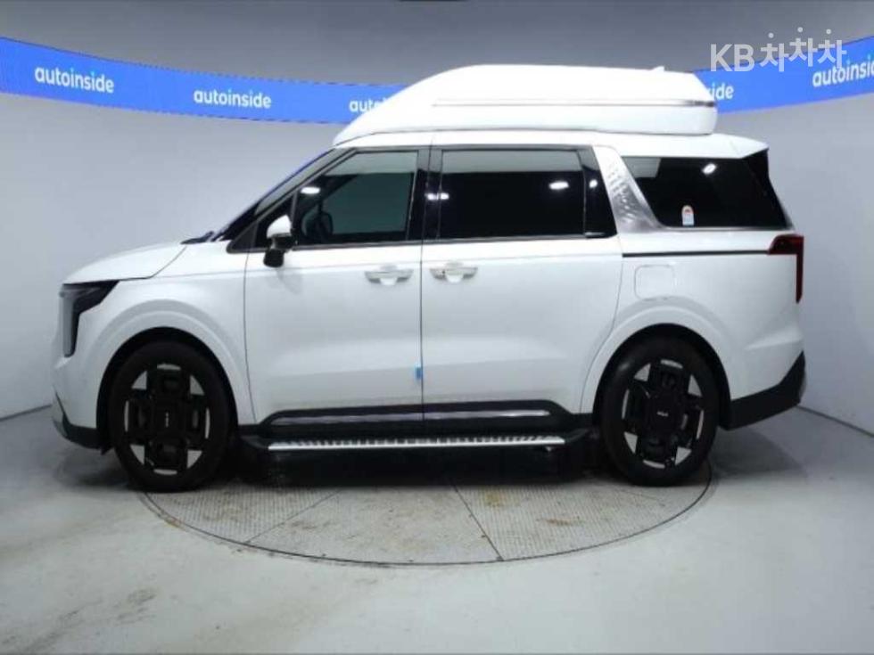 Kia Carnival — miniaturë 2