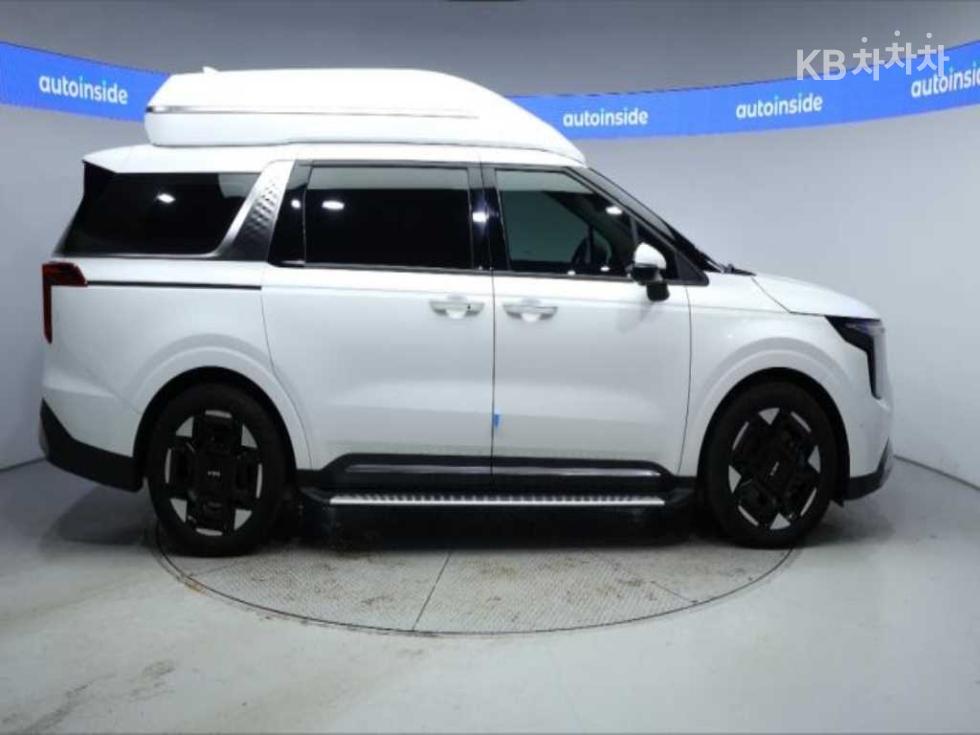 Kia Carnival — miniaturë 3