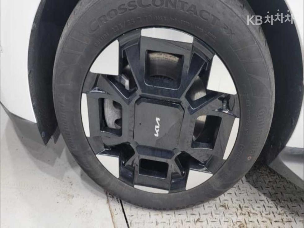 Kia Carnival — miniaturë 17