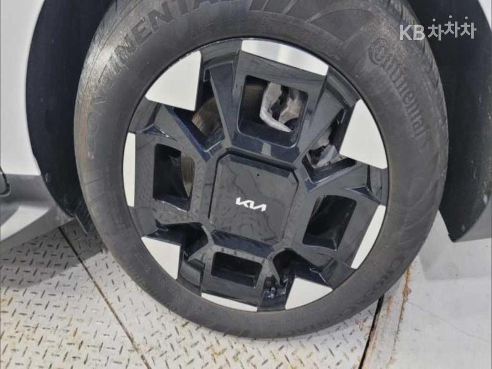 Kia Carnival — miniaturë 18