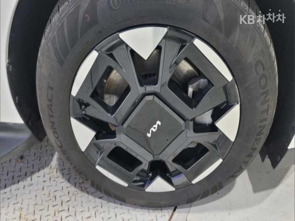 Kia Carnival — miniaturë 20