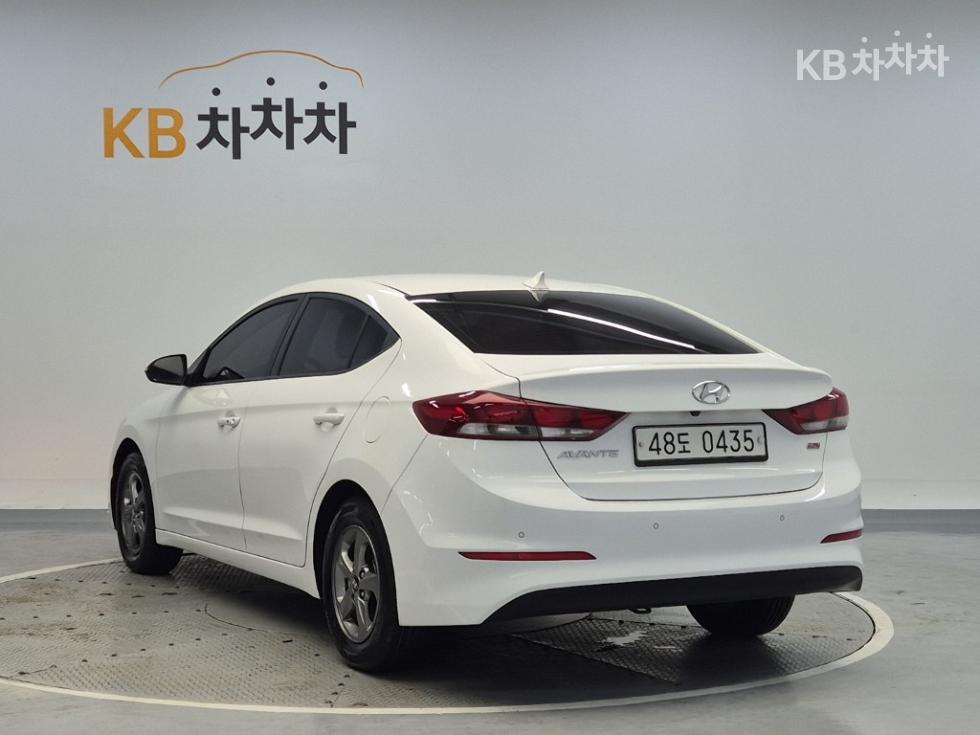 Hyundai Avante — miniaturë 2