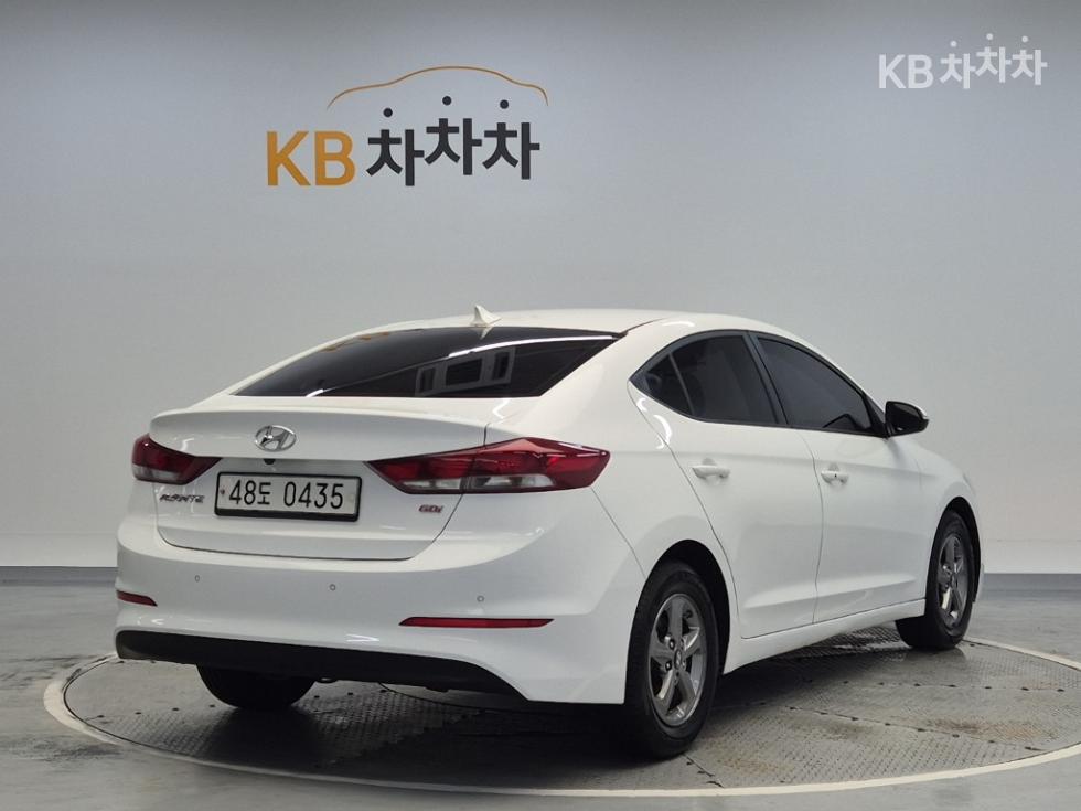 Hyundai Avante — miniaturë 3