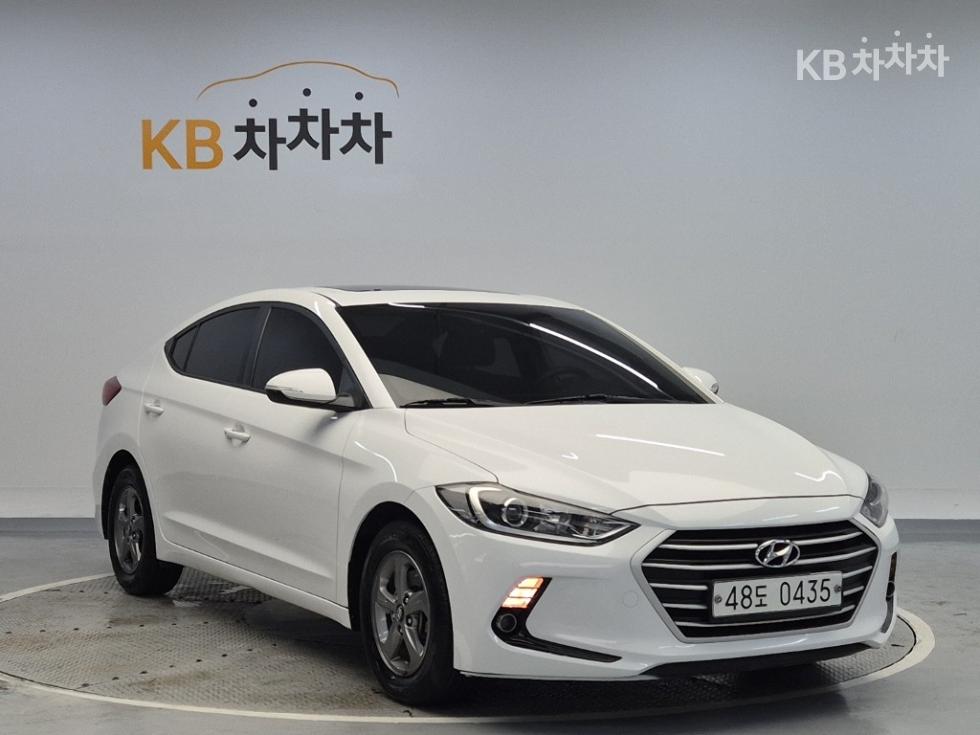 Hyundai Avante — miniaturë 4