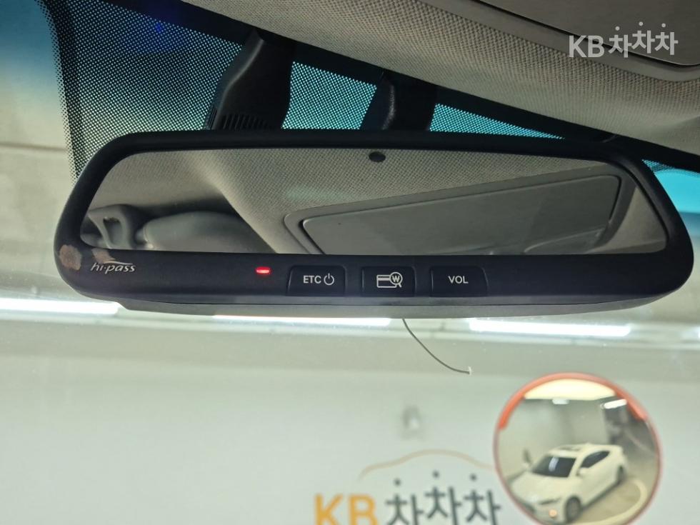 Hyundai Avante — miniaturë 16