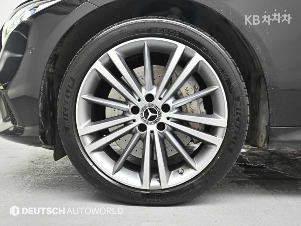 Mercedes-Benz CLS-klasse — miniaturë 5
