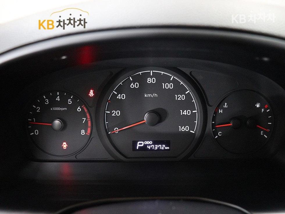 Hyundai Starex — miniaturë 6
