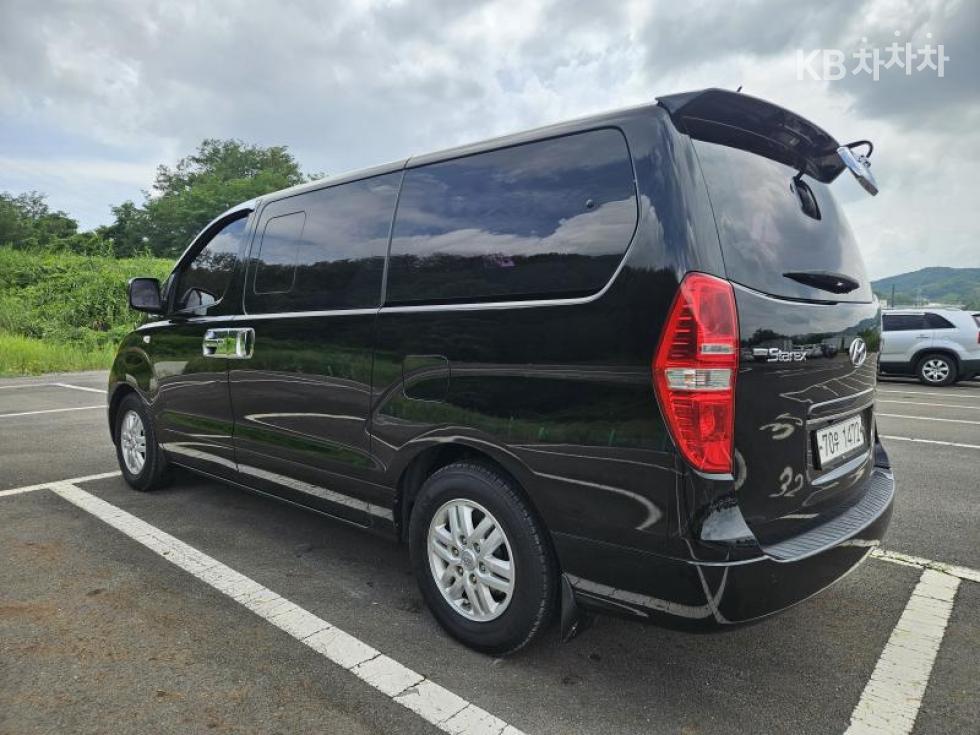 Hyundai Starex — miniaturë 4