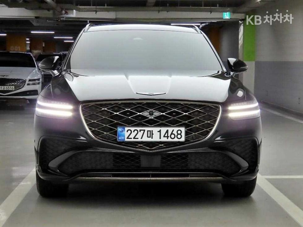 2024 Genesis GV70 photo