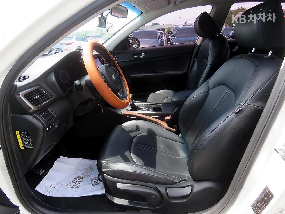 Kia K5 — miniaturë 5