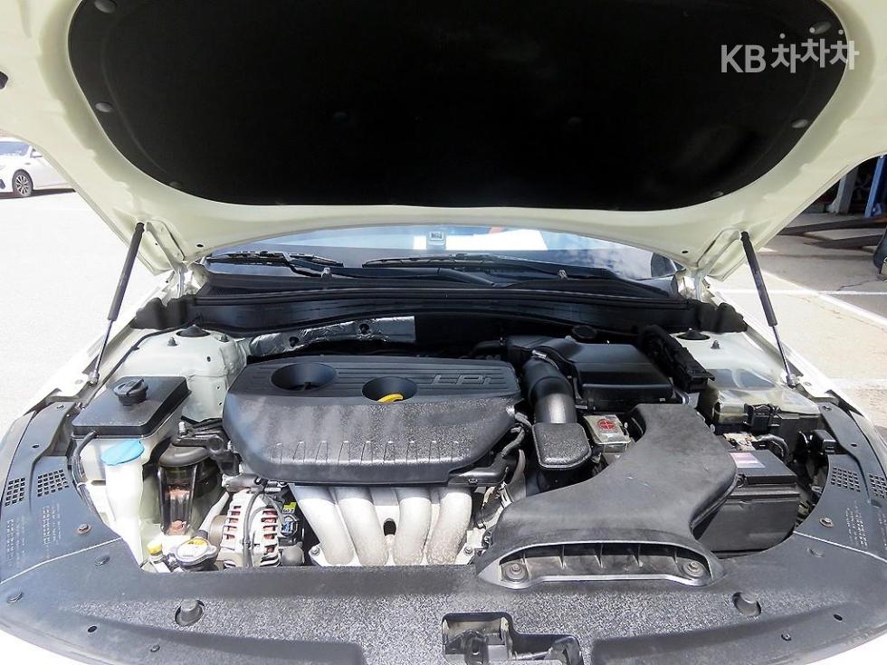 Kia K5 — miniaturë 19